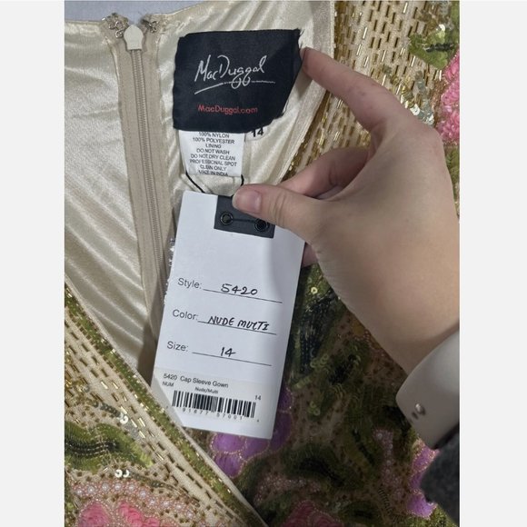 NWT‎ Mac Duggal [ 14 ] Floral Plunging Floral Beaded V-neck Gown in Yellow - Picture 5 of 15